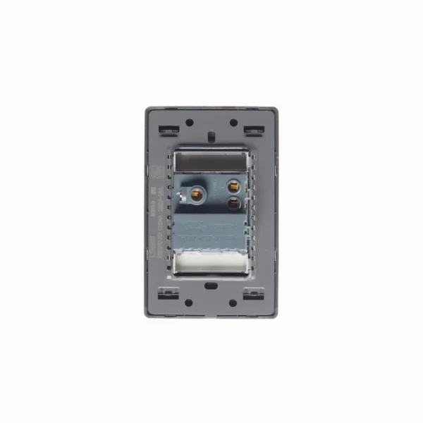PLACA METÁLICA / 1 CONTACTO Y 2 ENTRADAS DE USB PLATEADO BP05-M/P -LUCEK - Imagen 3