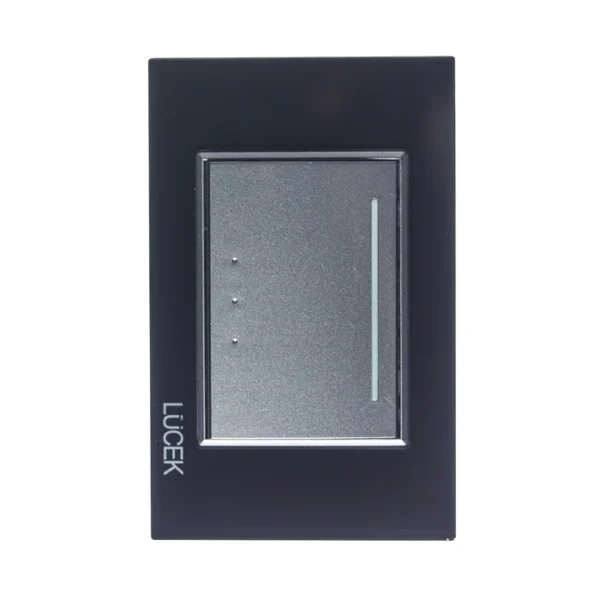 PLACA CON 1 INTERRUPTOR DE ESCALERA DE 3 MÓDULOS COLORS NEGRO MATE  BP01/3-KN- LUCEK